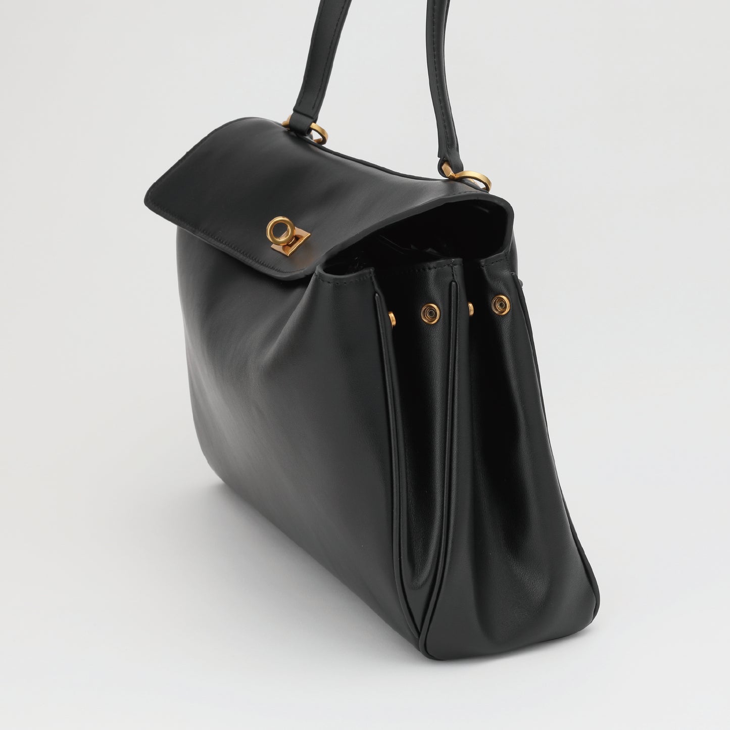 B-08　RWG　ブラック（金具ゴールド）　ワイド