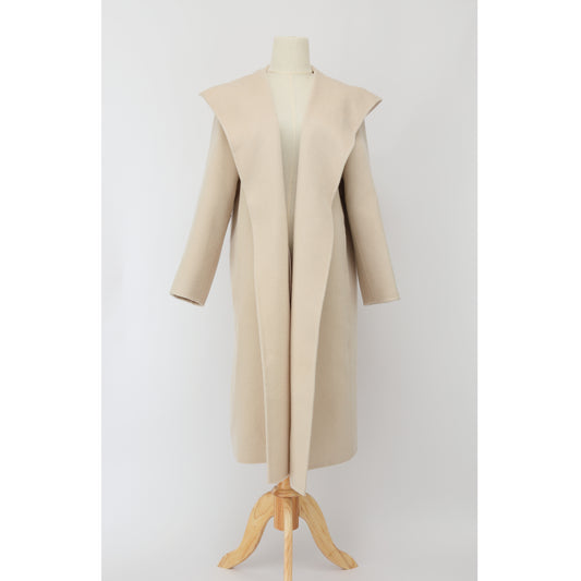 C-03　コート　アイボリーフード付き