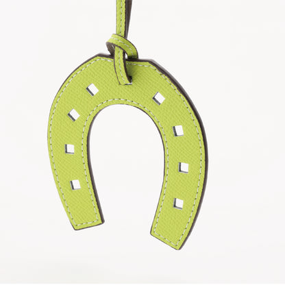 CH-05　HSM　チャーム　ピスタチオグリーン（※ 表裏色が異なる）